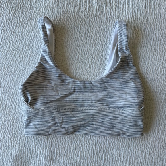 Lululemon Reversible Align Bra - Size 4 White & Grey- Worn Once - Picture 2 of 6